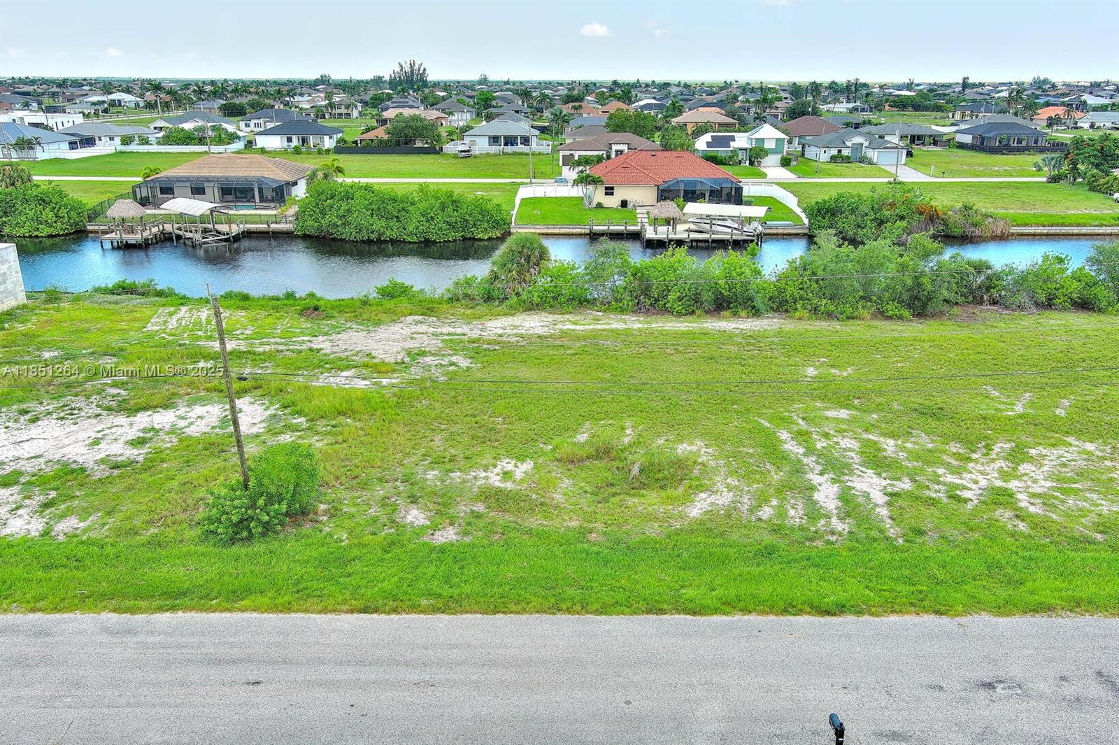 1228 NW 34th Ave Cape Coral, FL 33993