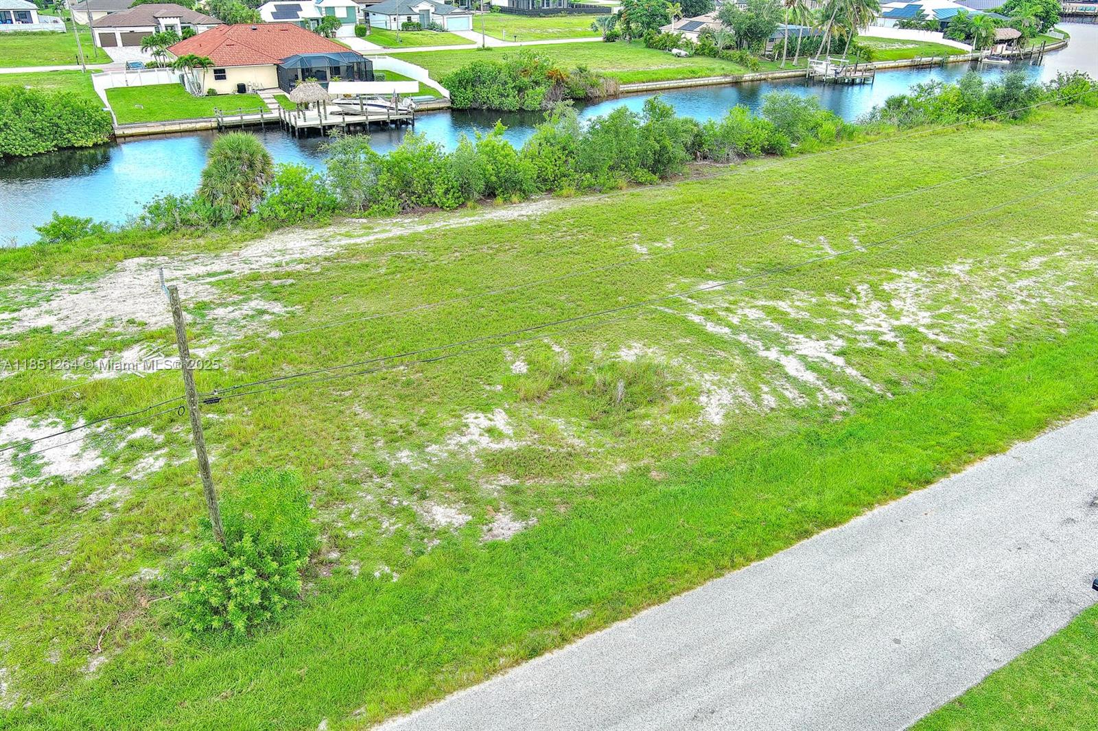 1228 NW 34th Ave Cape Coral, FL 33993