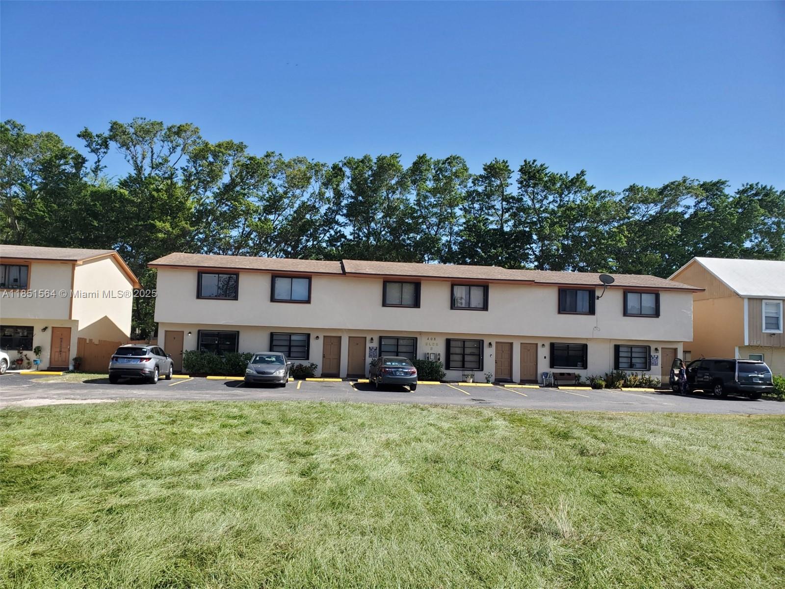 408 NE 18th Ave #8