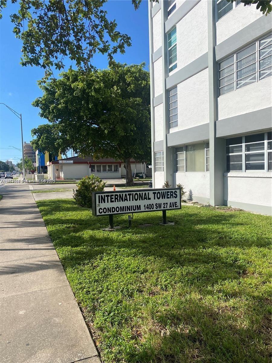 1400 SW 27th Ave #301