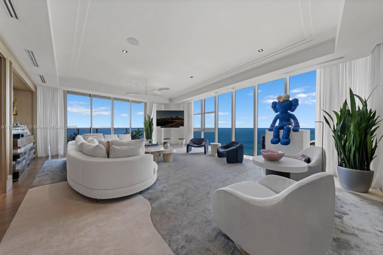 9701 Collins Ave #PH01S