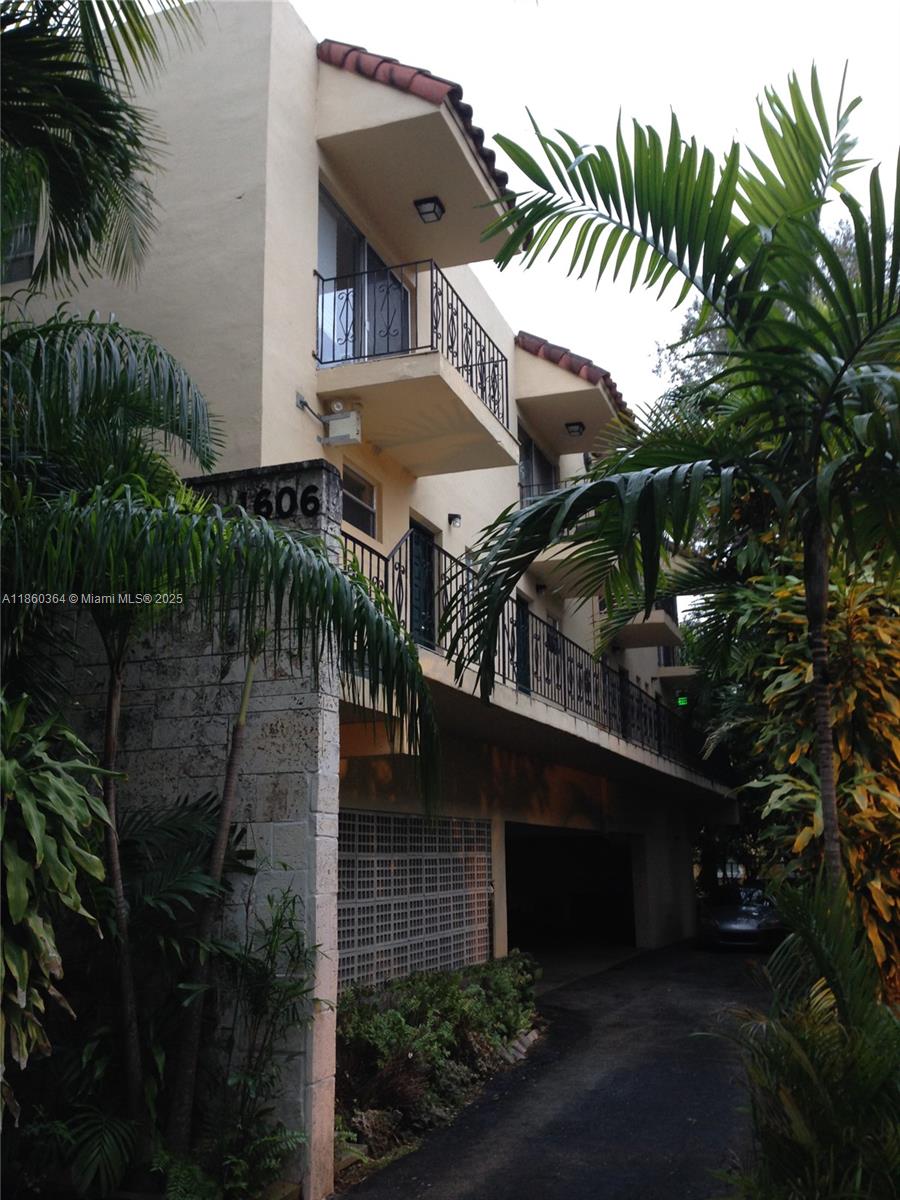 1606 Salzedo St #3