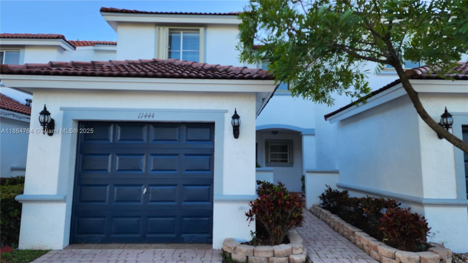 11444 NW 48th Ter
