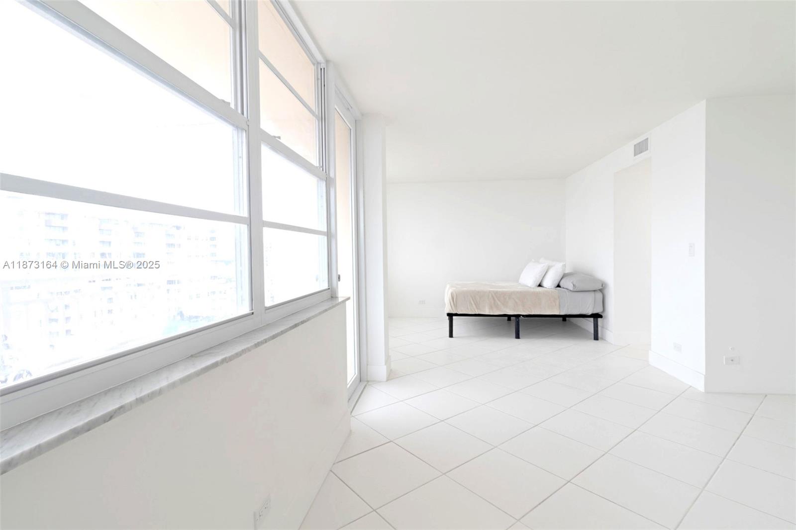 image Winston Towers15