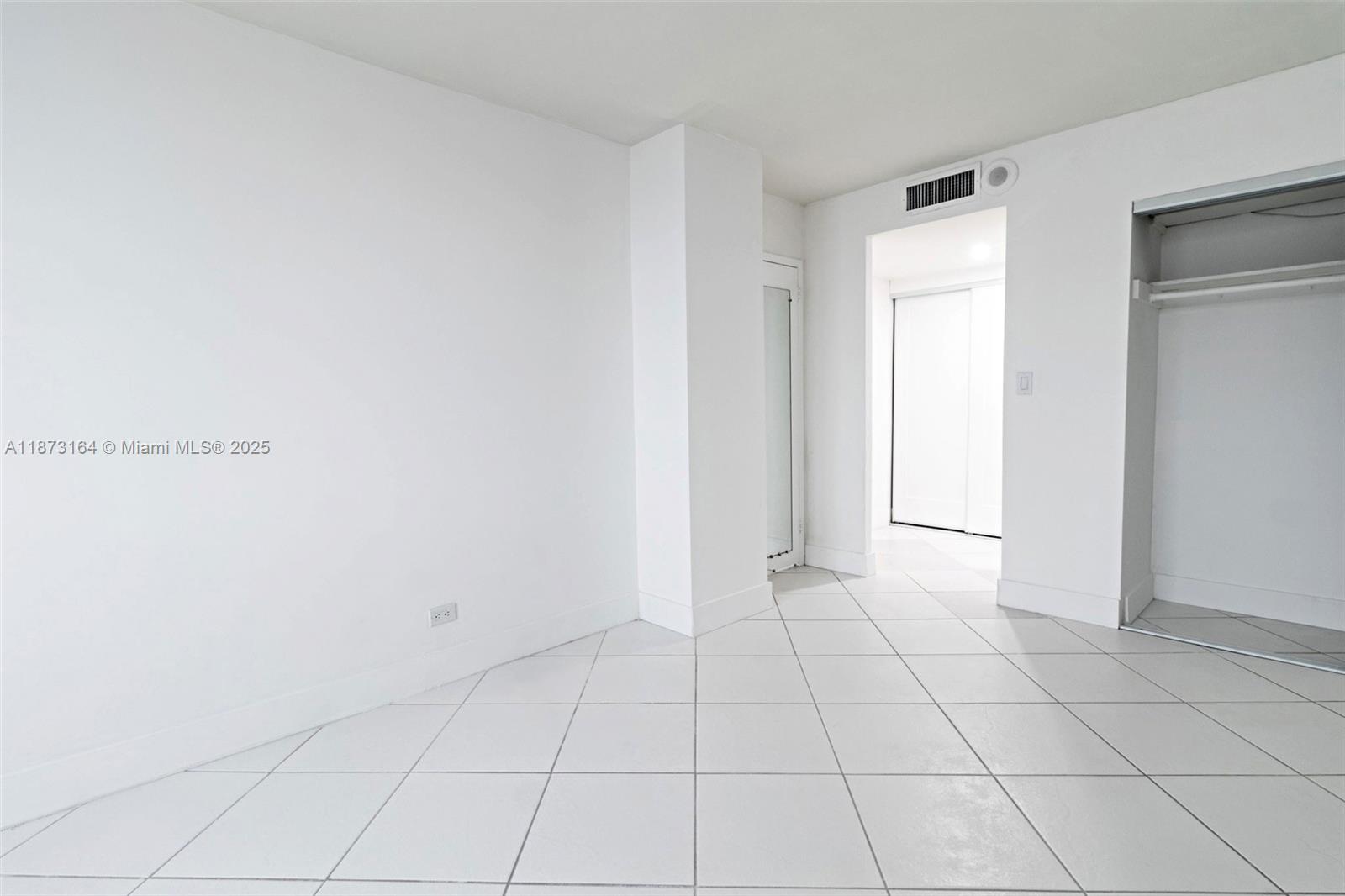 image Winston Towers22