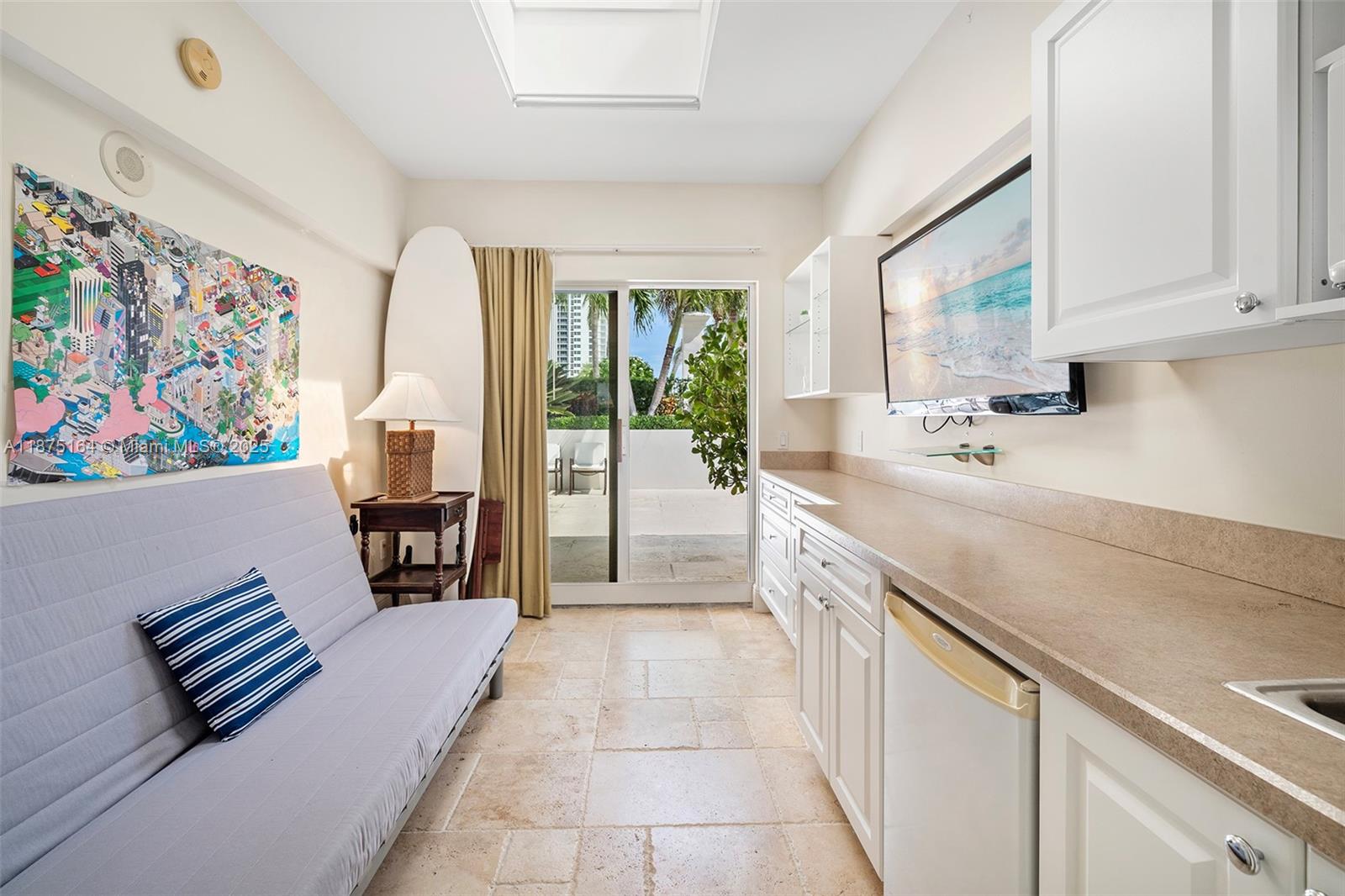 image Green Diamond Condo0