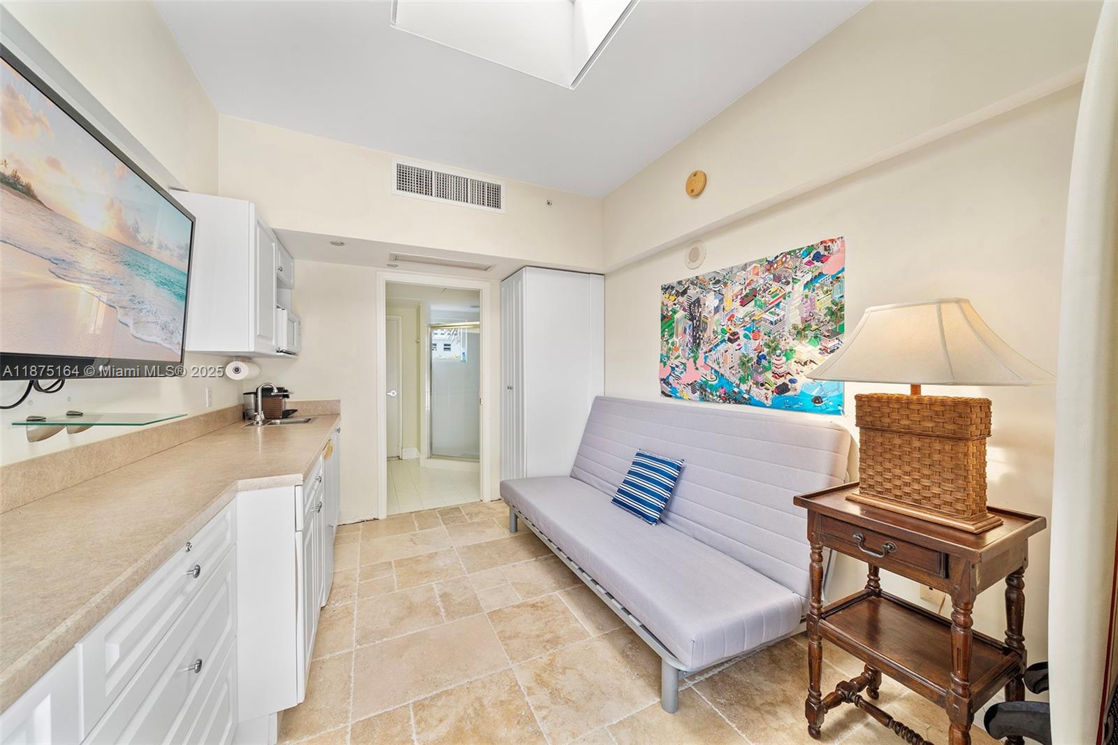 image Green Diamond Condo2