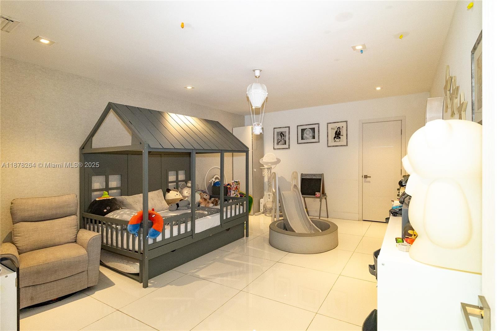 1215 N Biscayne Pt Rd Miami Beach, FL 33141