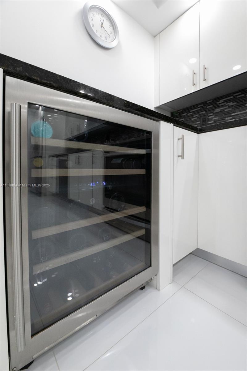 Undisclosed Address Hallandale Beach, FL 33009