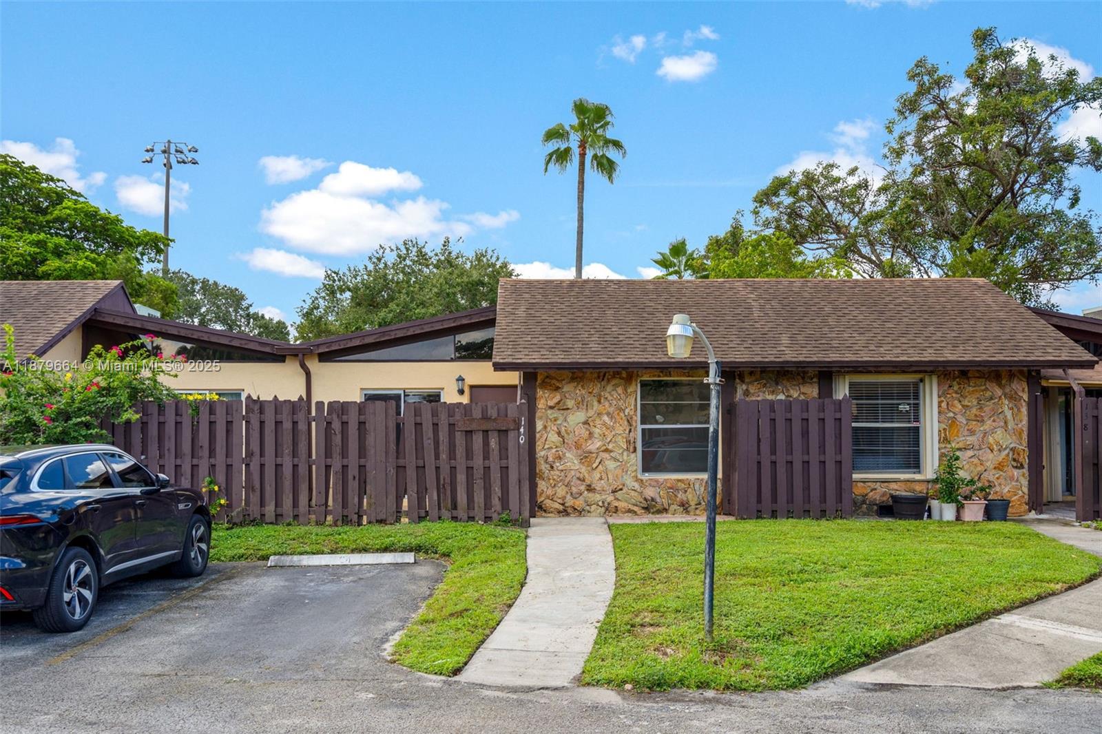 140 Fox Rd #3-46
