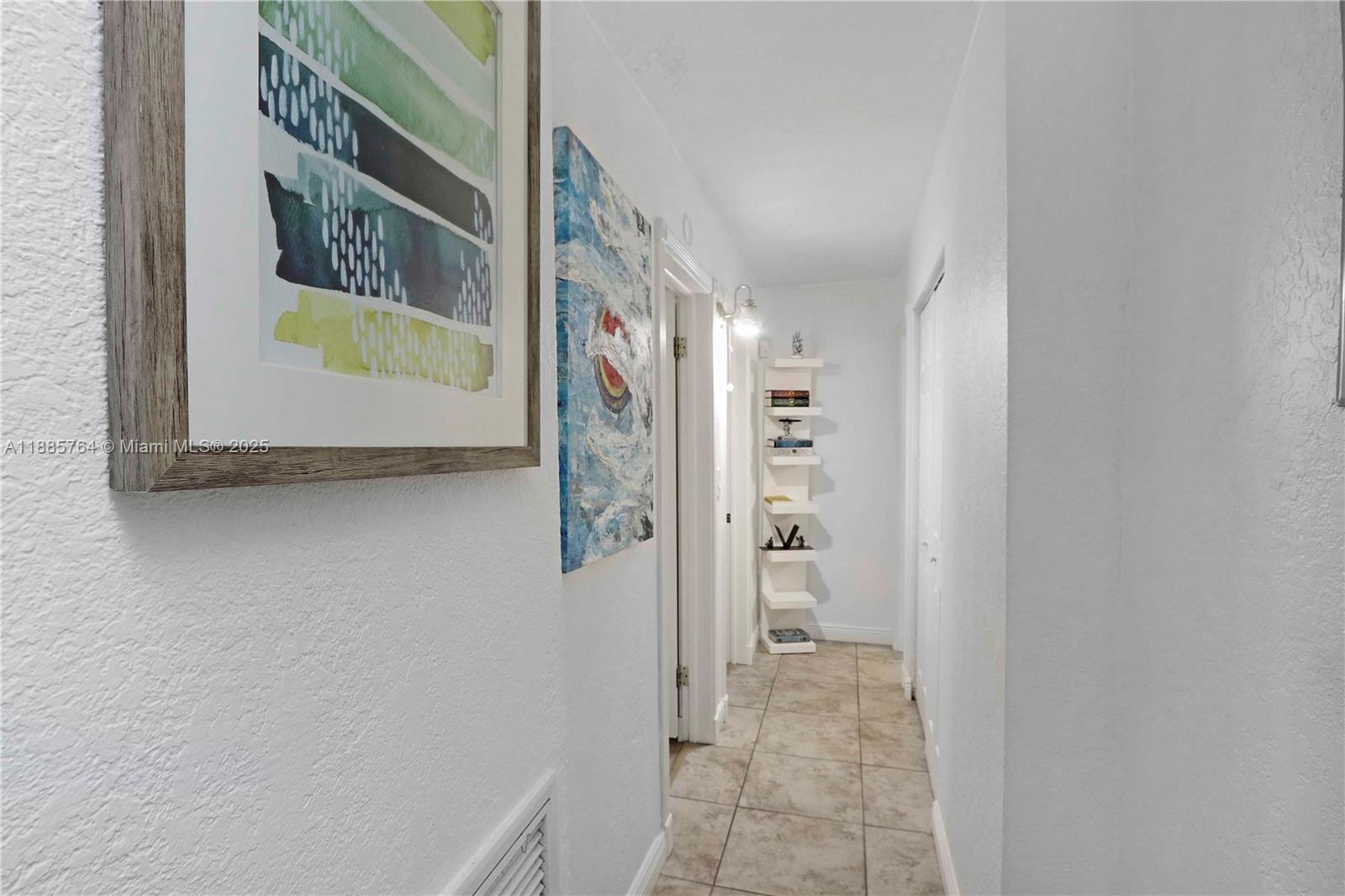 8617 SW 68th Ct #24 Pinecrest, FL 33156 8617 SW 68th Ct #24 Pinecrest, FL 33156