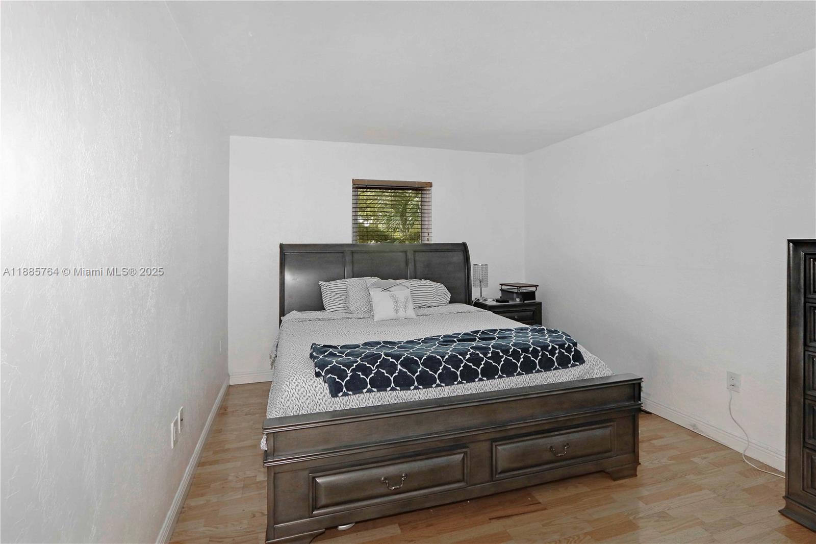 8617 SW 68th Ct #24 Pinecrest, FL 33156 8617 SW 68th Ct #24 Pinecrest, FL 33156