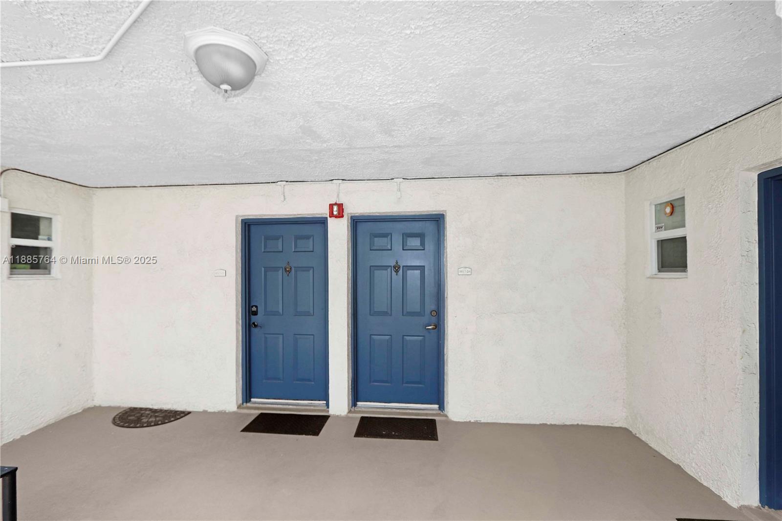 8617 SW 68th Ct #24 Pinecrest, FL 33156 8617 SW 68th Ct #24 Pinecrest, FL 33156