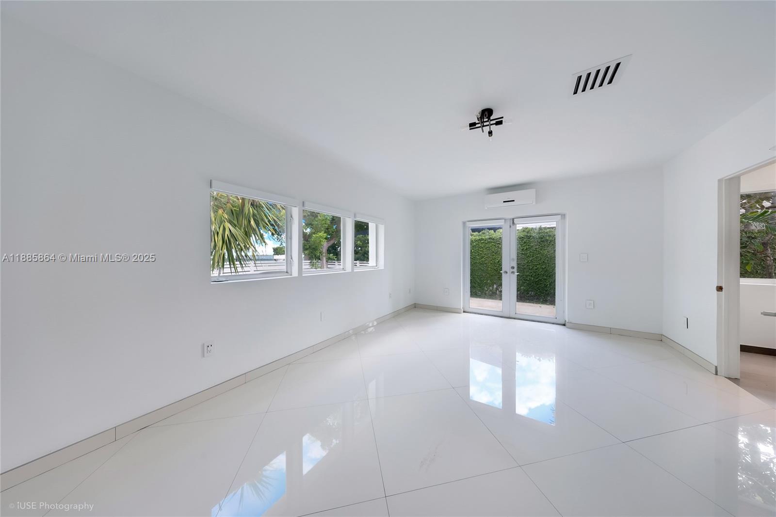 850 N Venetian Dr Miami, FL 33139 850 N Venetian Dr Miami, FL 33139