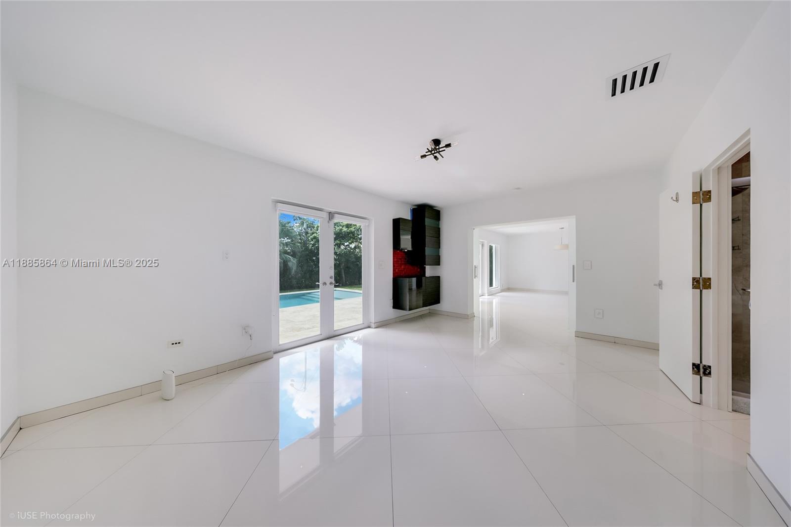 850 N Venetian Dr Miami, FL 33139 850 N Venetian Dr Miami, FL 33139