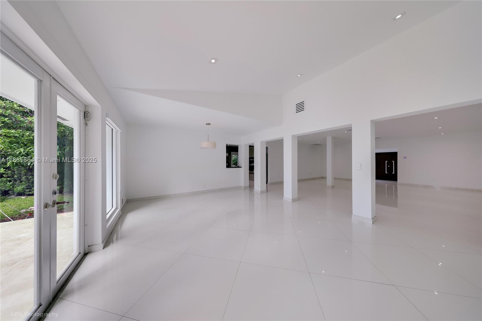850 N Venetian Dr Miami, FL 33139 850 N Venetian Dr Miami, FL 33139