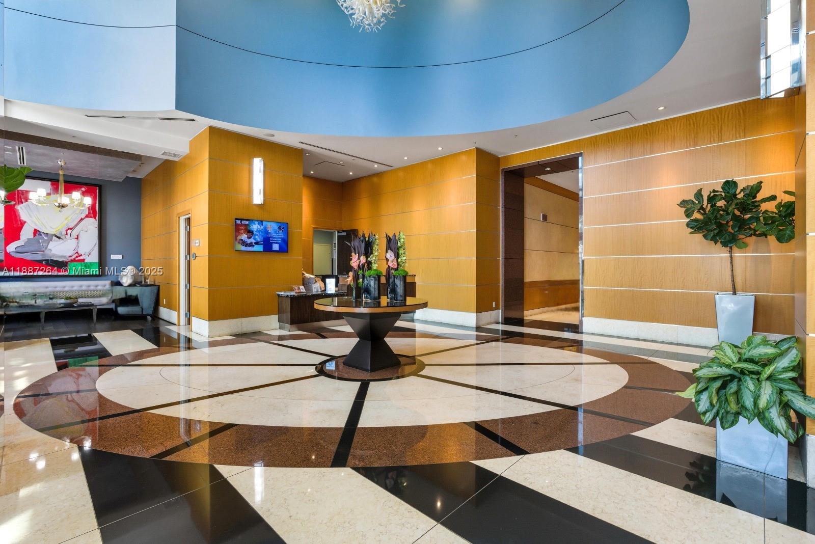 image Vizcayne North Condo2