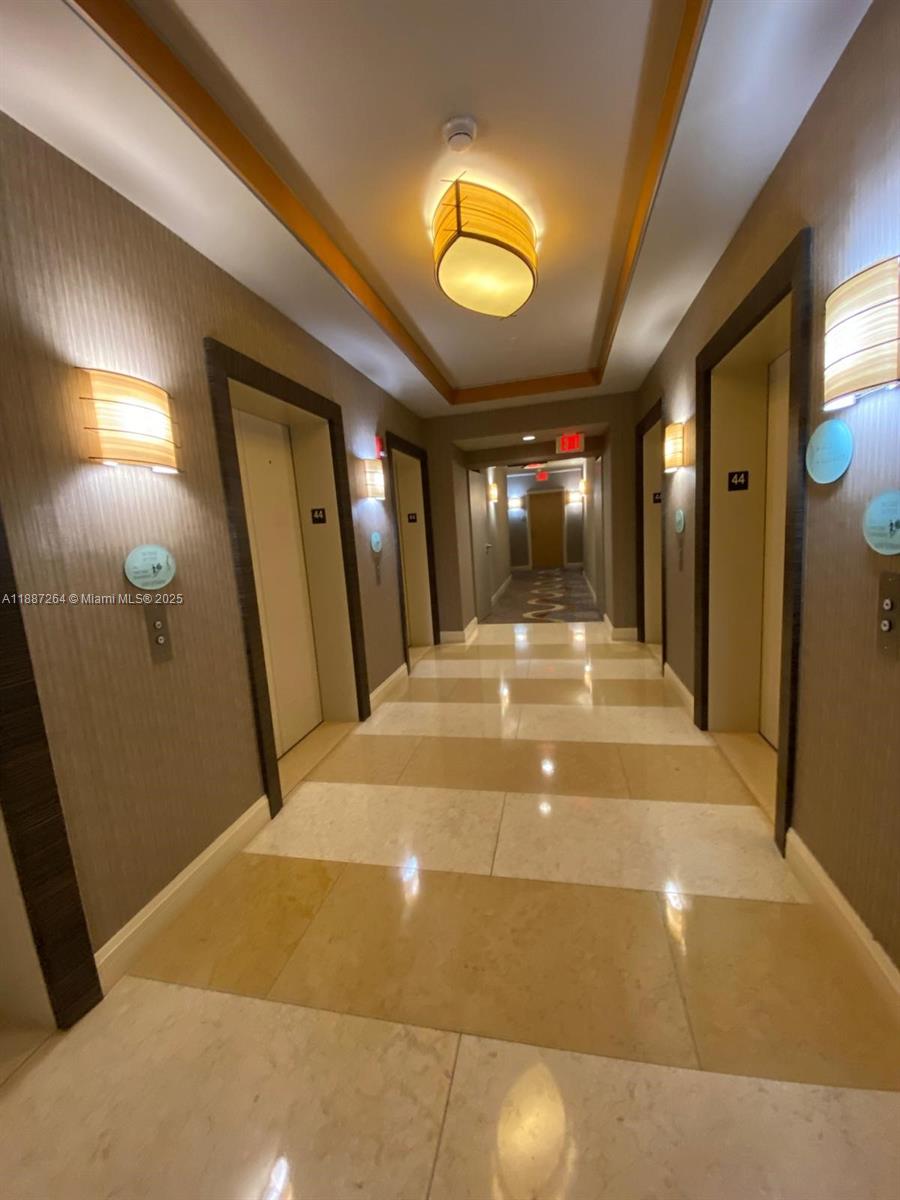 image Vizcayne North Condo4