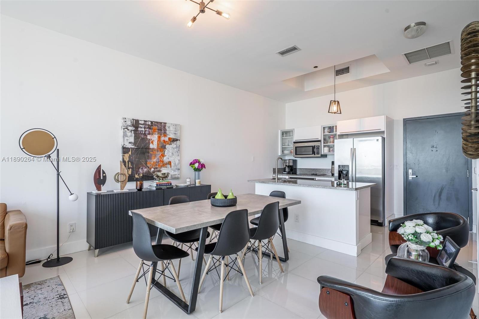 image Marinablue Condo4