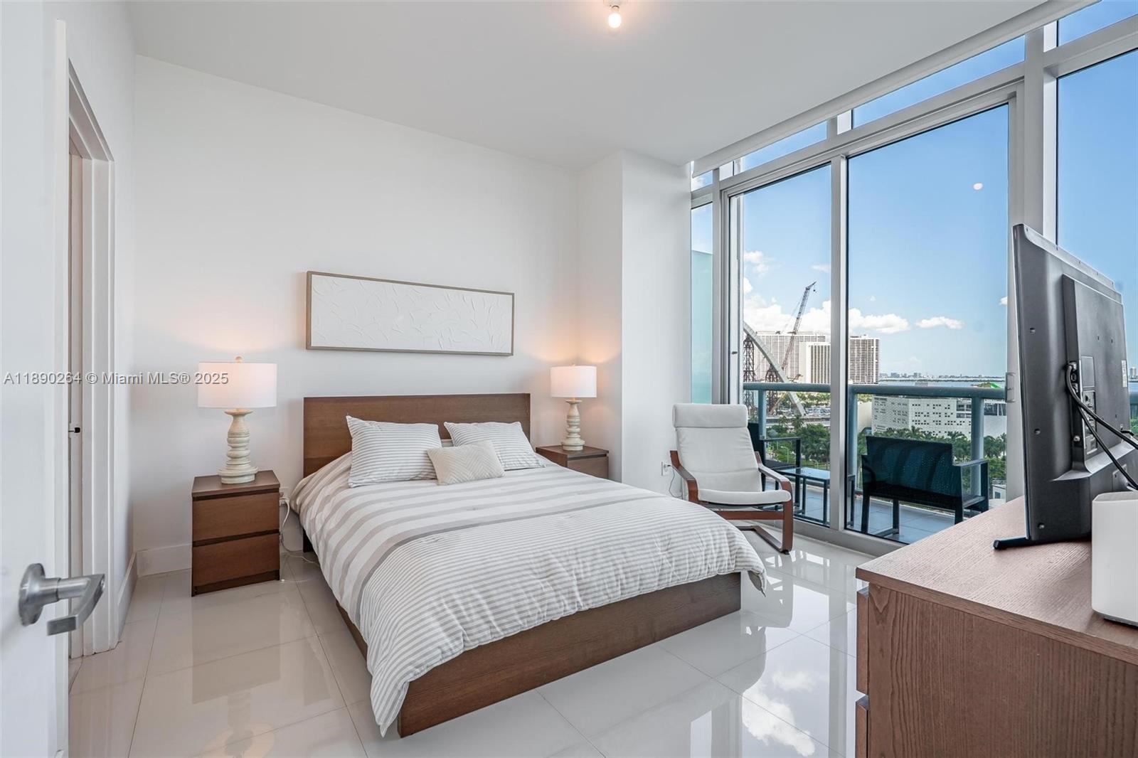 image Marinablue Condo6