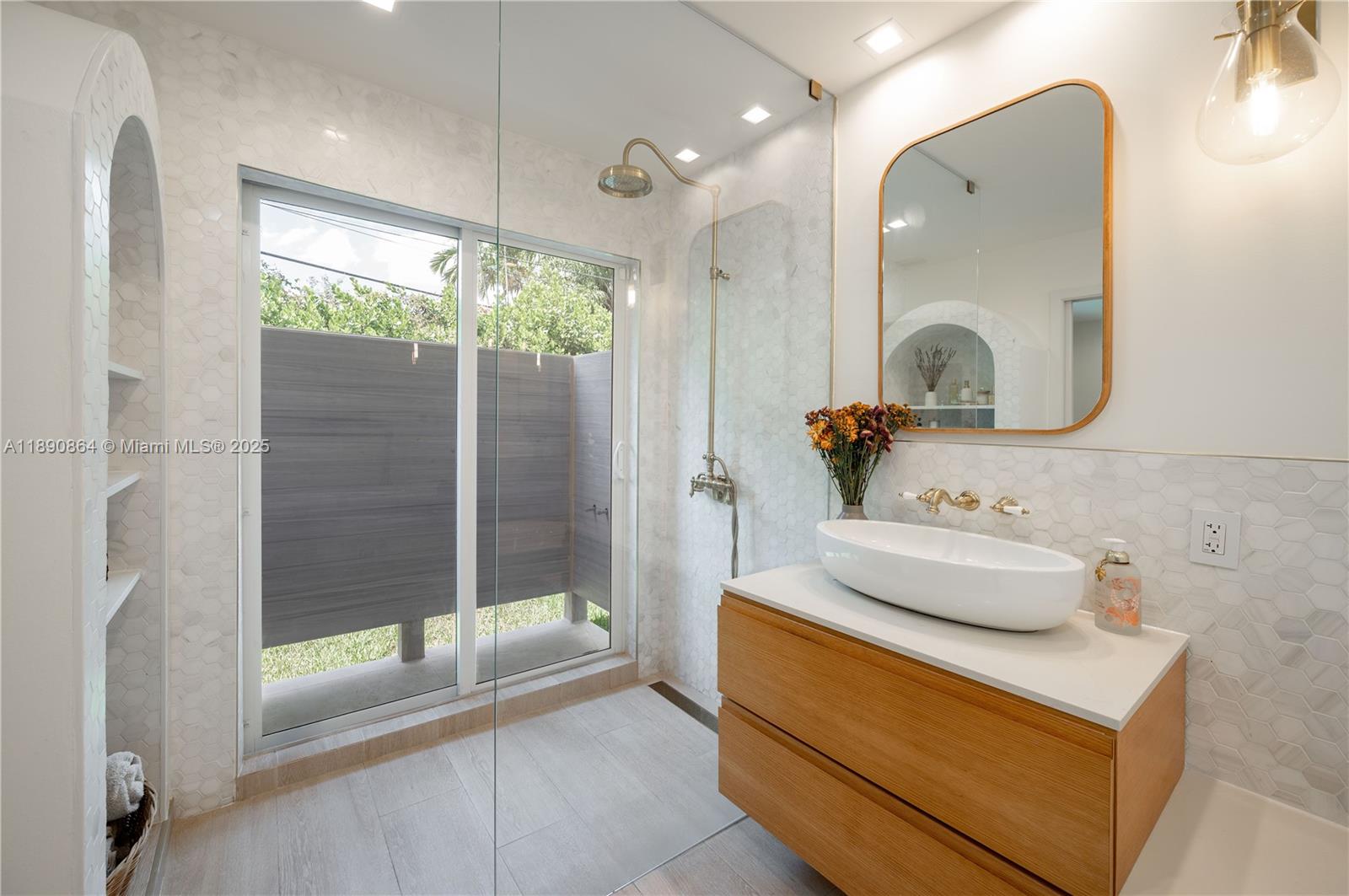 4250 SW 57th Ave South Miami, FL 33155