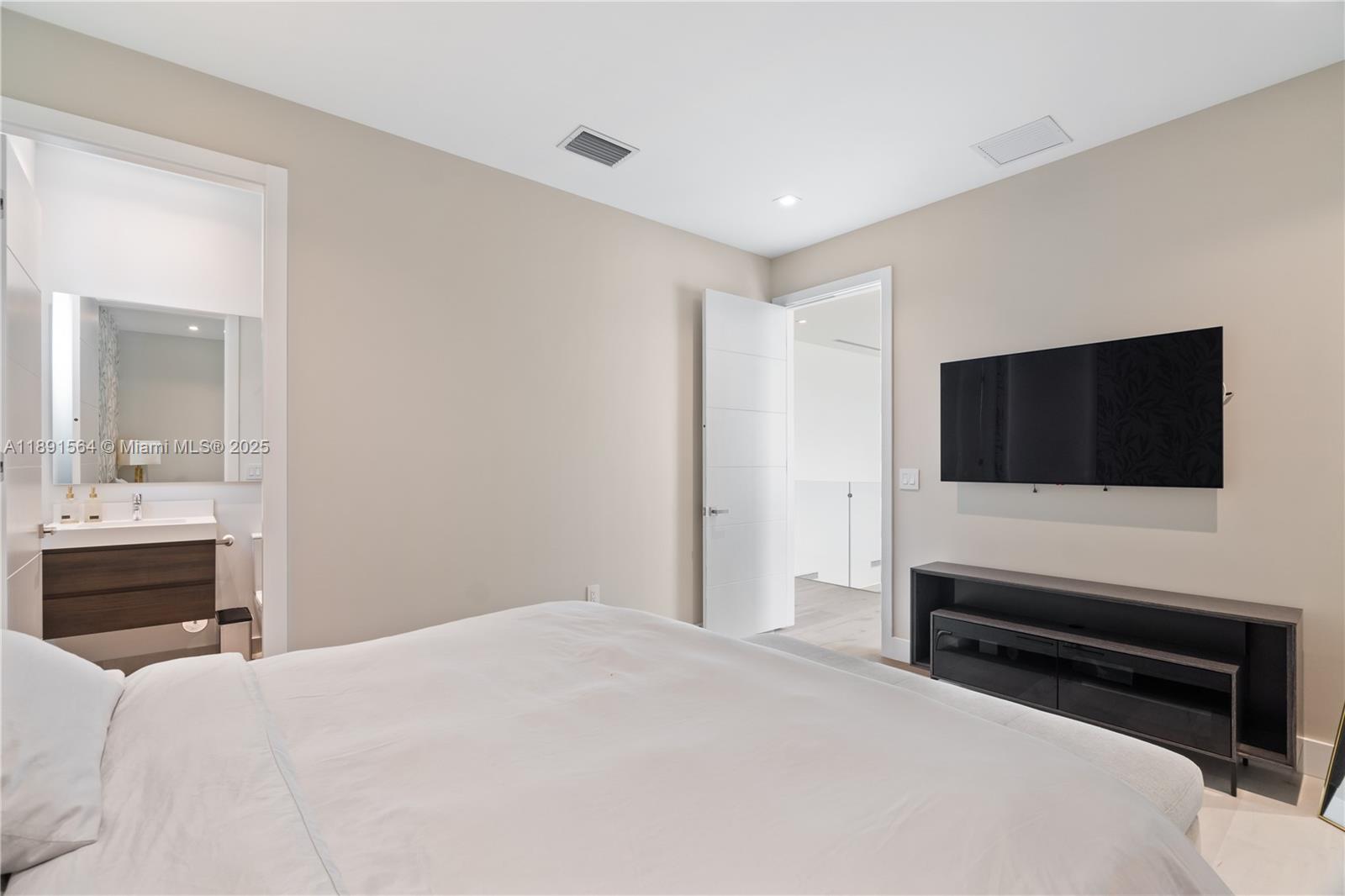 Undisclosed Address Doral, FL 33178