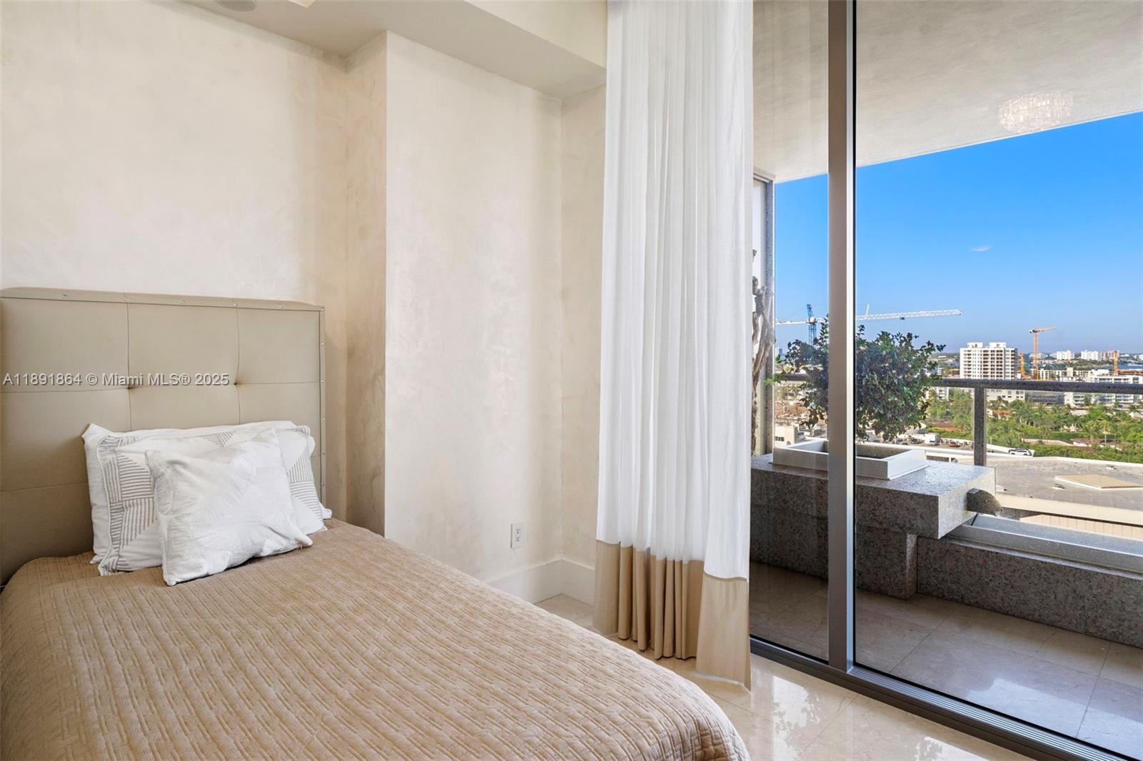 image St. Regis Bal Harbour44