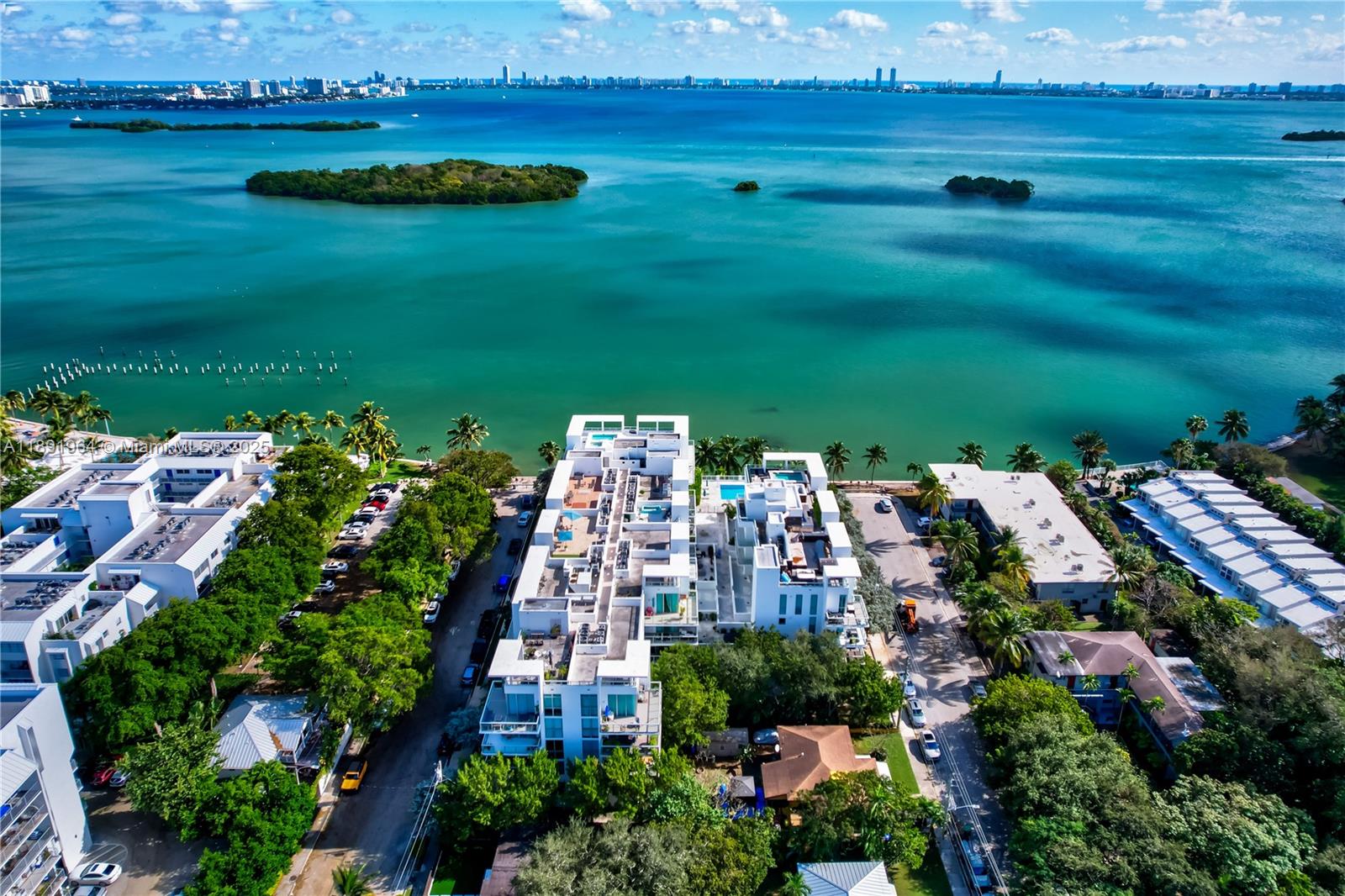 720 NE 62nd St #311 Miami, FL 33138