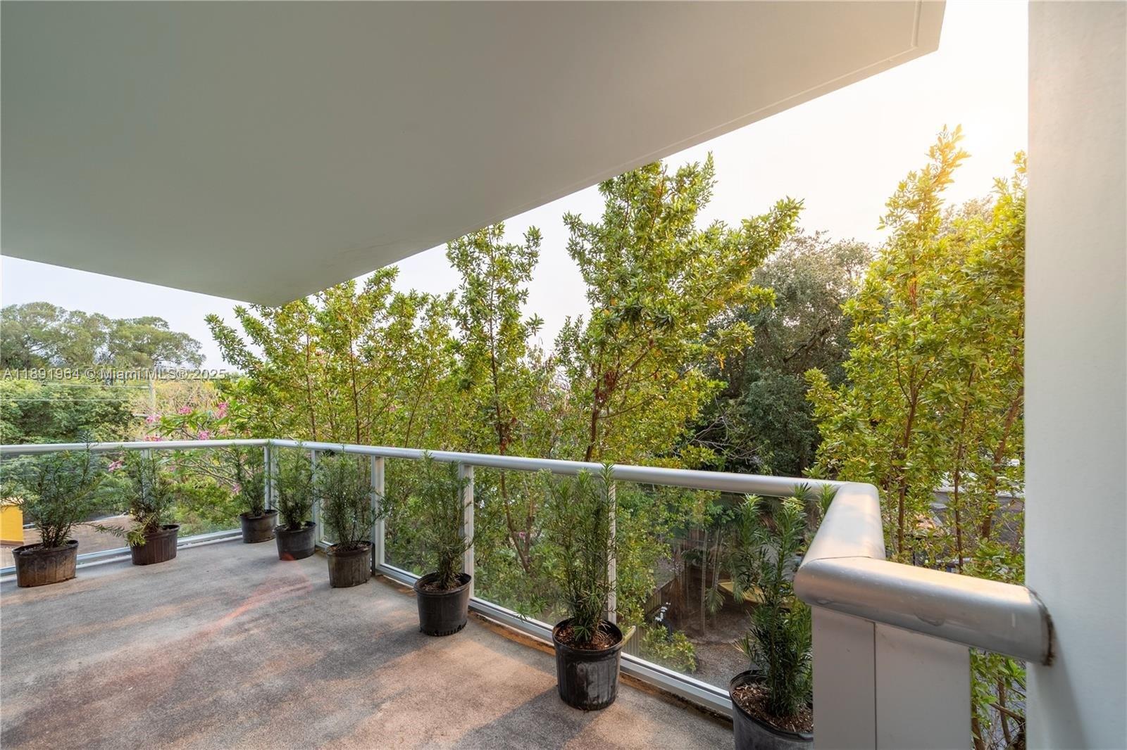 720 NE 62nd St #311 Miami, FL 33138