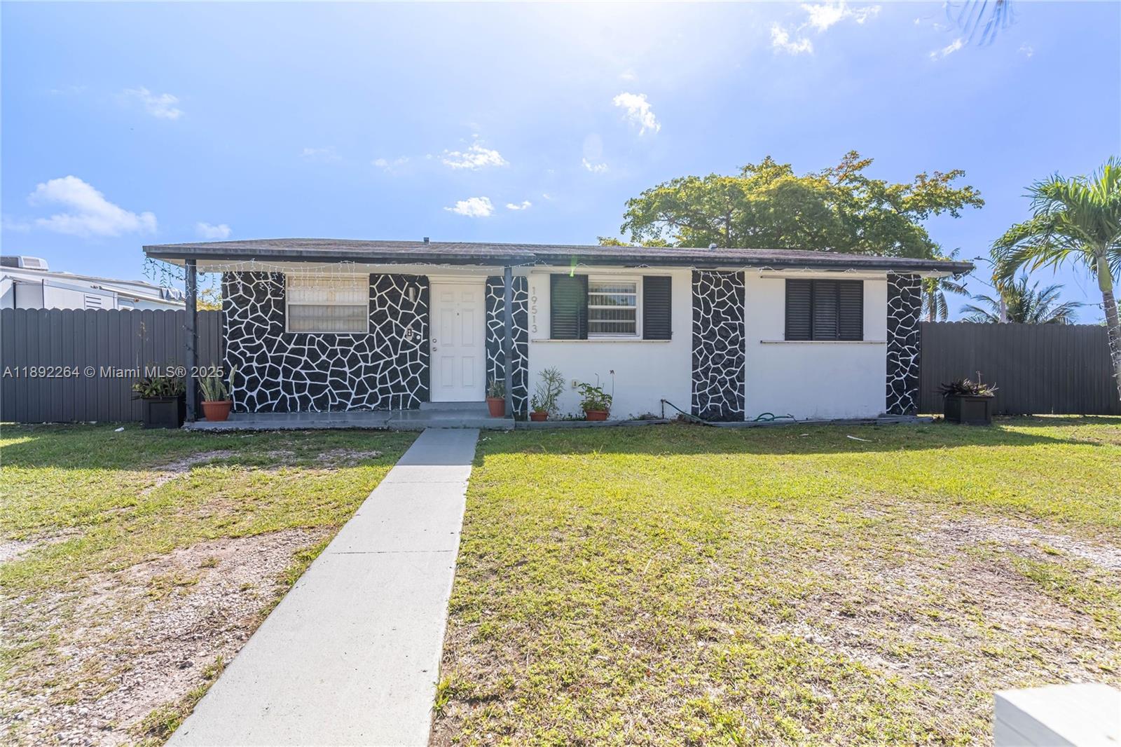 19513 SW 116th Ave
