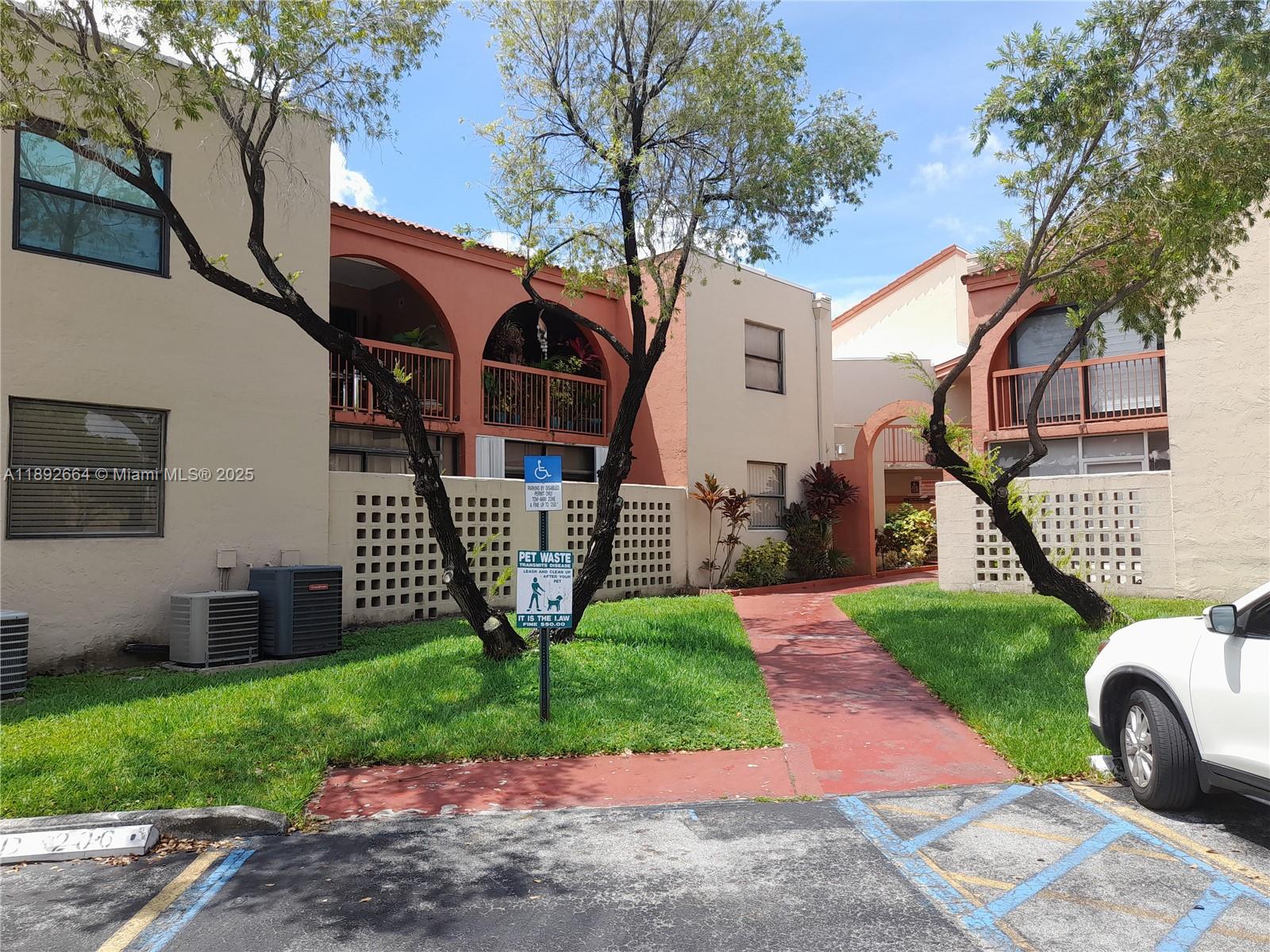 10245 NW 9th St Cir #204-9