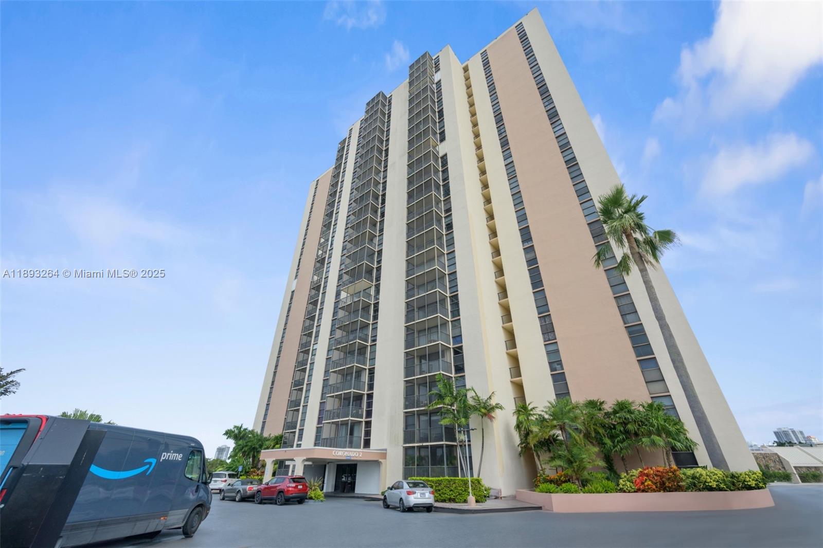 20301 W Country Clb Dr #1122