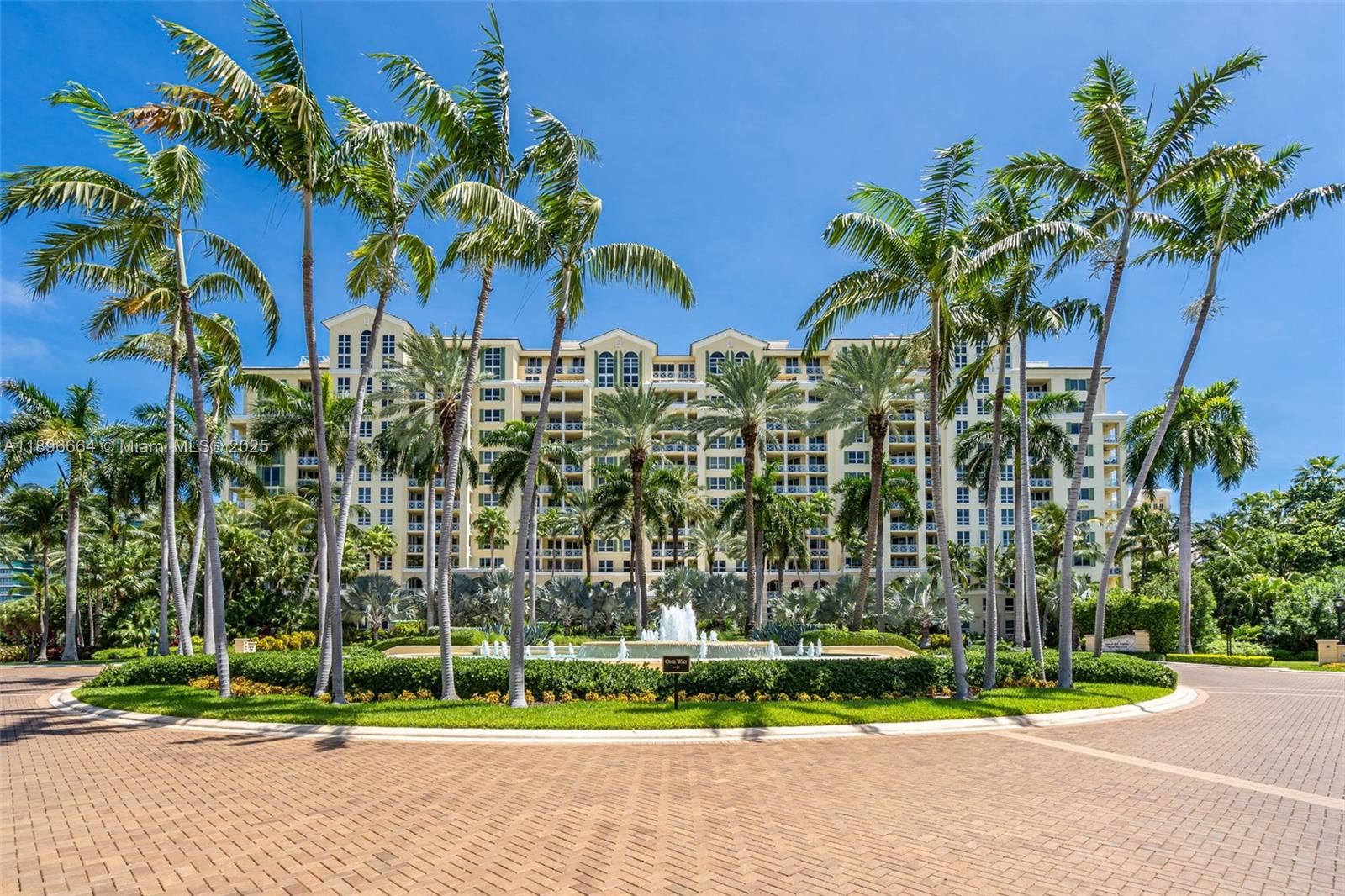 445 Grand Bay Dr #1001 Key Biscayne, FL 33149 445 Grand Bay Dr #1001 Key Biscayne, FL 33149