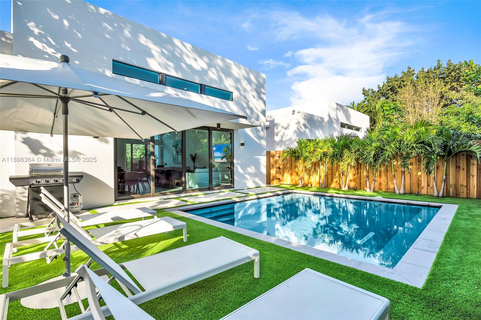 530 NW 41st St