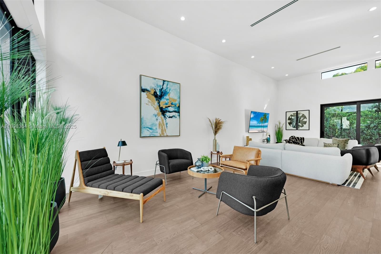 530 NW 41st St Miami, FL 33127