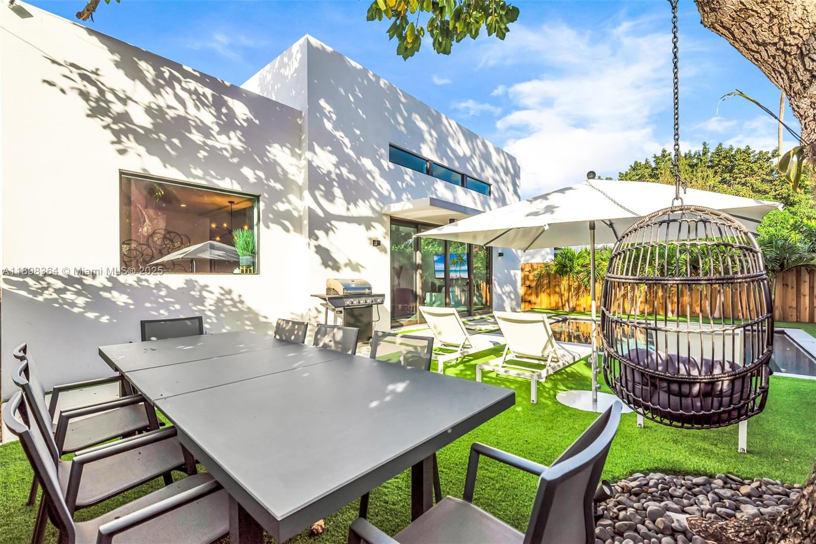 530 NW 41st St Miami, FL 33127