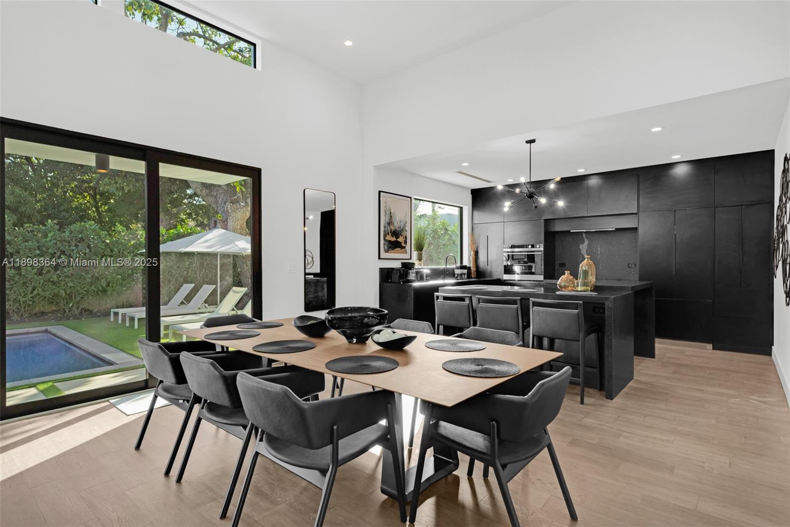 530 NW 41st St Miami, FL 33127