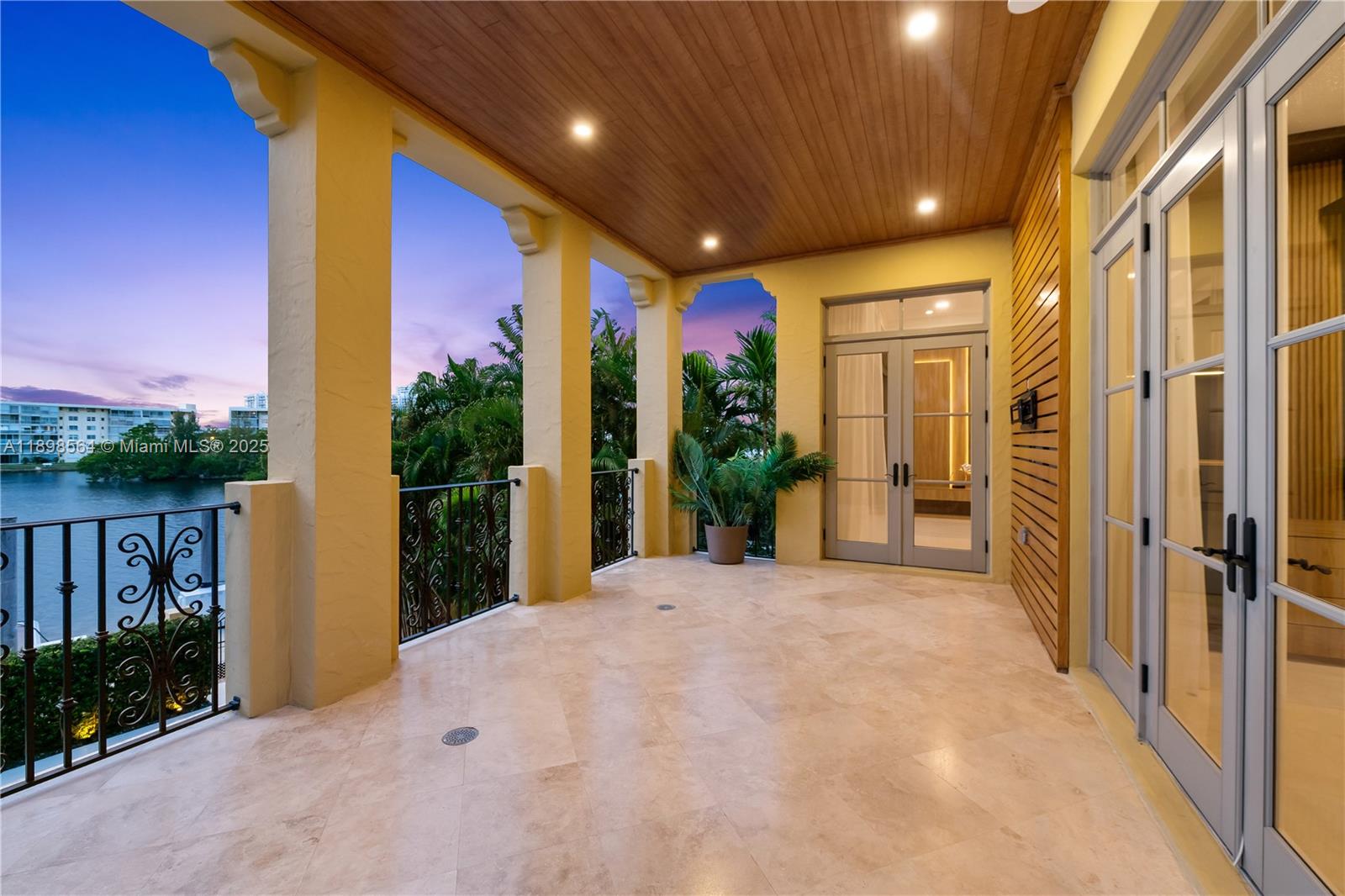 1530 Island Blvd Aventura, FL 33160 1530 Island Blvd Aventura, FL 33160
