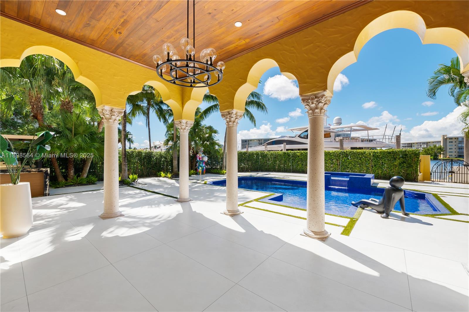 1530 Island Blvd Aventura, FL 33160 1530 Island Blvd Aventura, FL 33160
