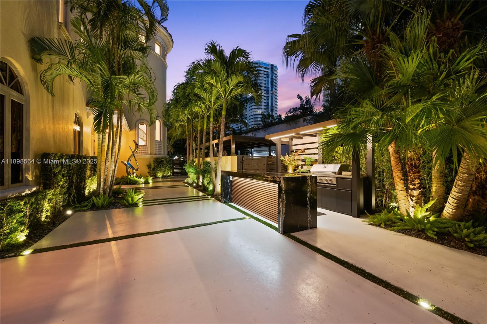 1530 Island Blvd Aventura, FL 33160 1530 Island Blvd Aventura, FL 33160