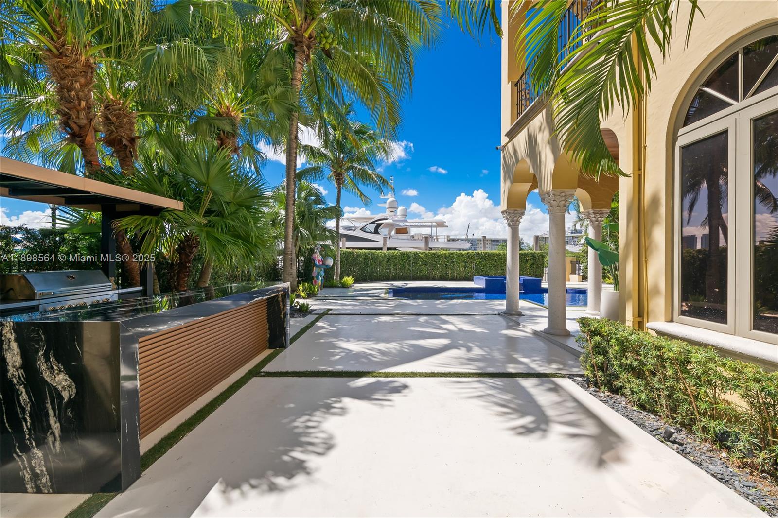 1530 Island Blvd Aventura, FL 33160 1530 Island Blvd Aventura, FL 33160