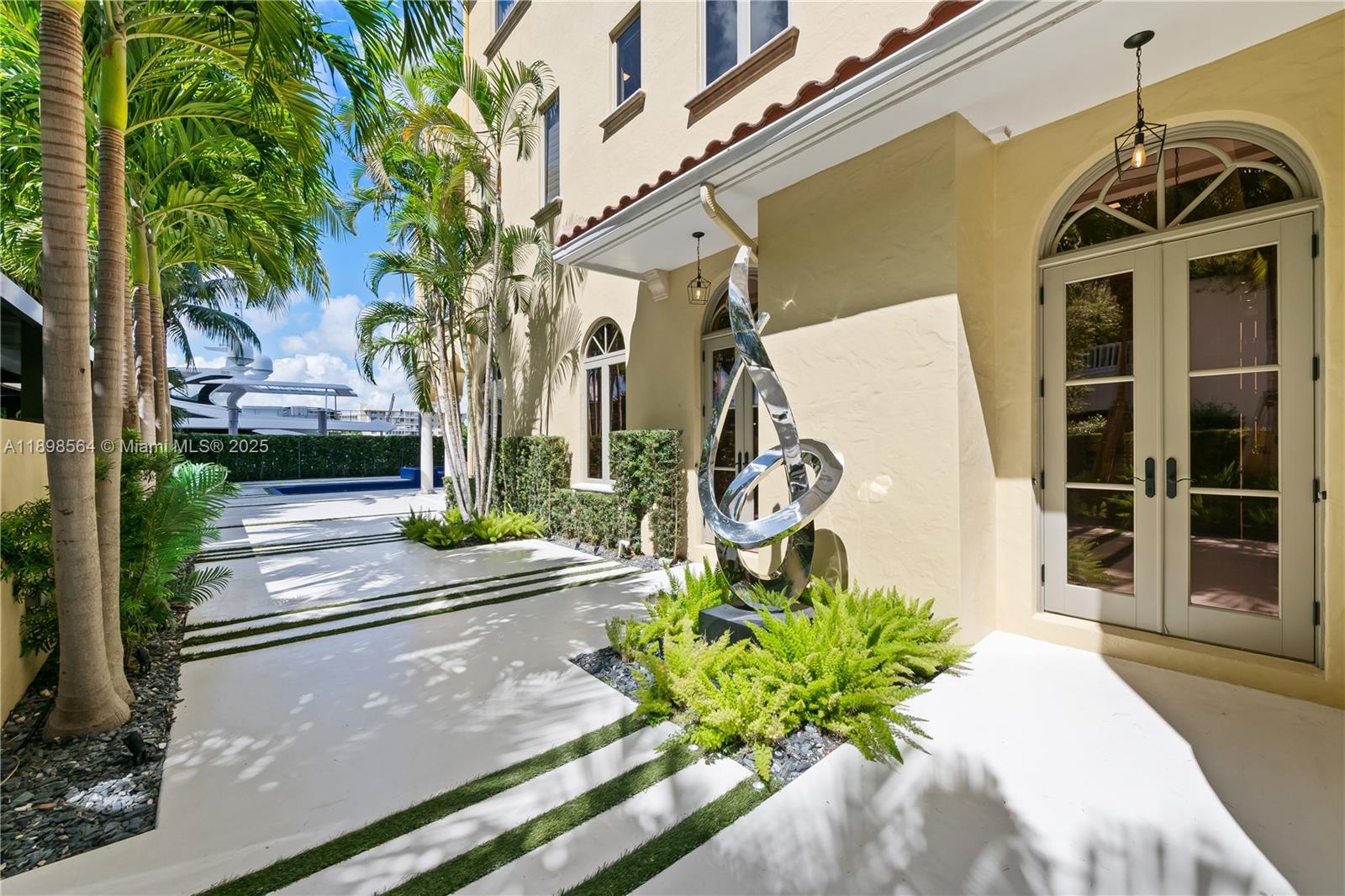 1530 Island Blvd Aventura, FL 33160 1530 Island Blvd Aventura, FL 33160