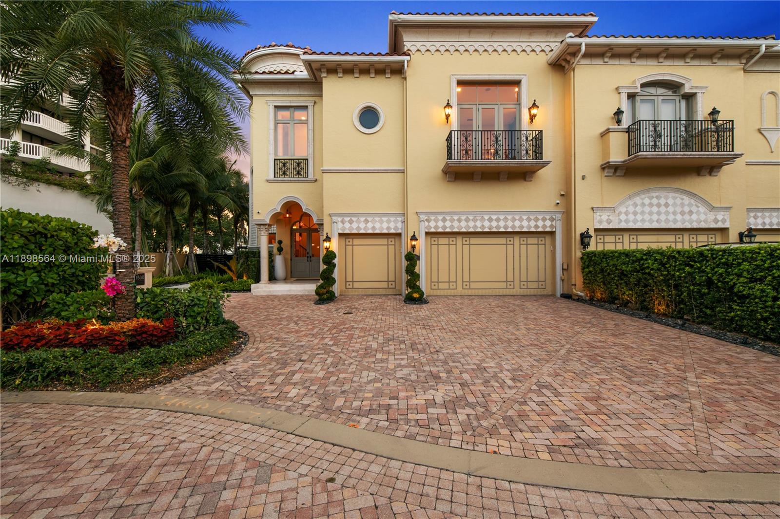 1530 Island Blvd Aventura, FL 33160 1530 Island Blvd Aventura, FL 33160