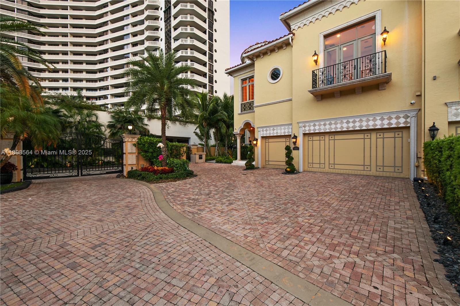 1530 Island Blvd Aventura, FL 33160 1530 Island Blvd Aventura, FL 33160