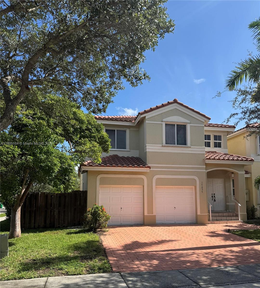 17037 SW 39th St #17037