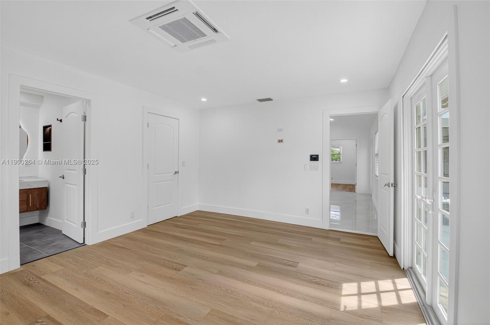 5276 Pine Tree Dr Delray Beach, FL 33484