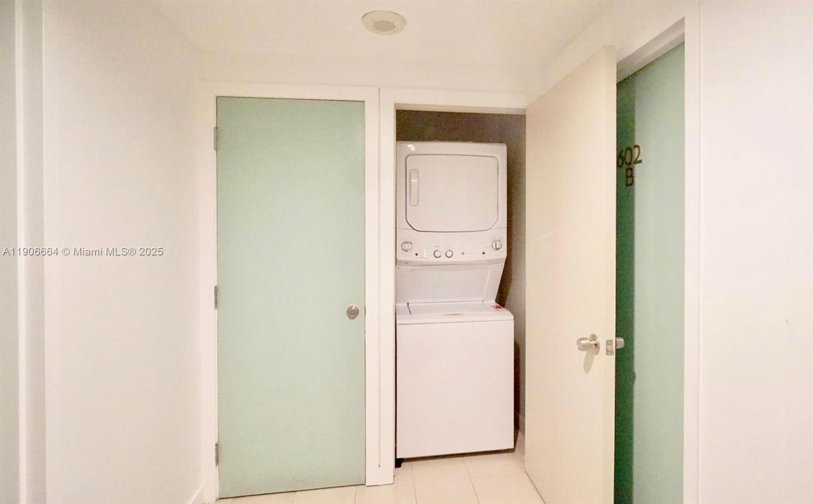 image Sole On The Ocean14