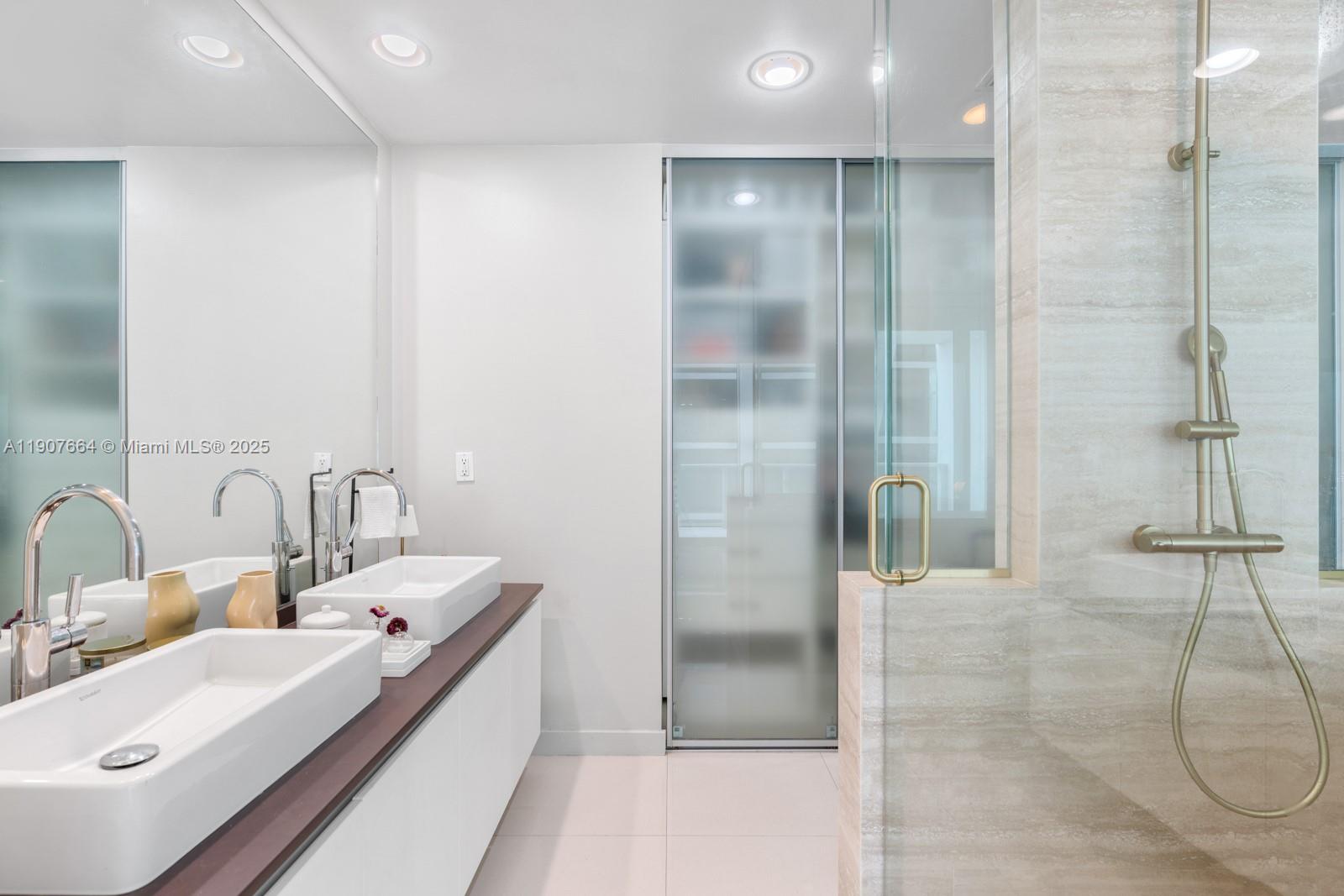 image Ten Museum Pk6