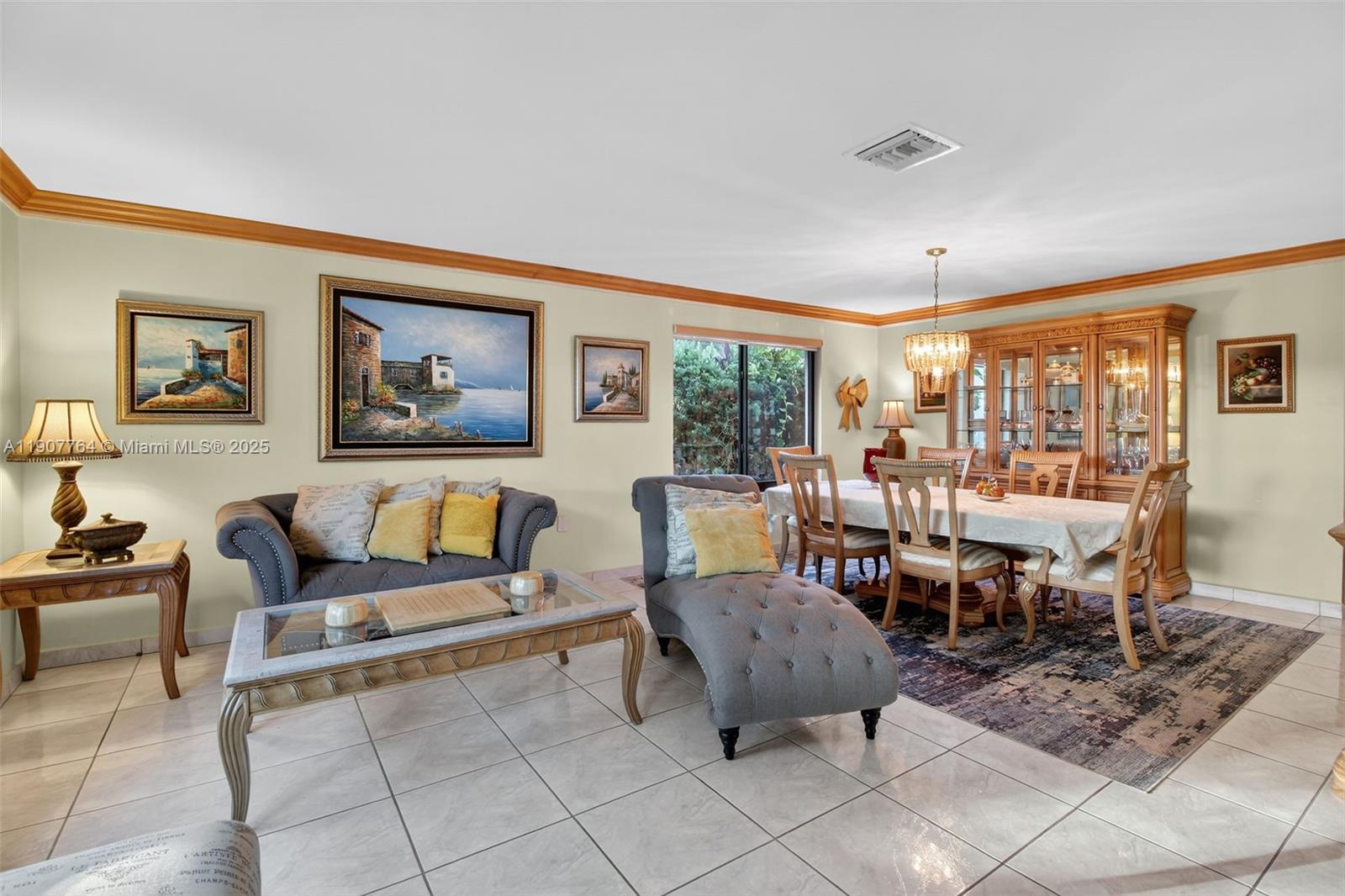 15010 Dunbarton Pl Miami Lakes, FL 33016