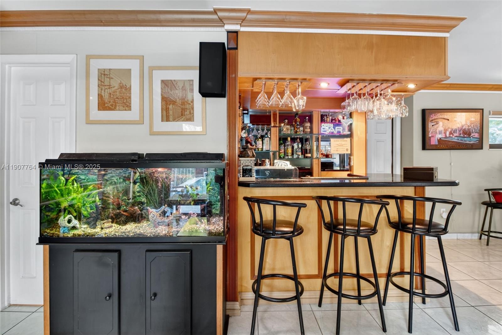 15010 Dunbarton Pl Miami Lakes, FL 33016